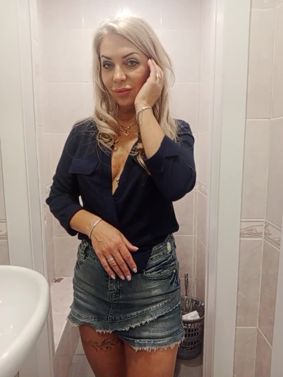 View or download file miyakiss on 2023-10-07 from bongacams