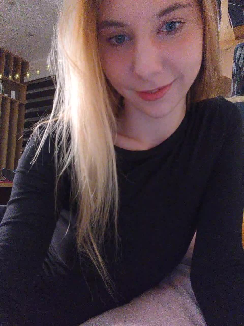 View or download file emilypech on 2023-10-13 from bongacams