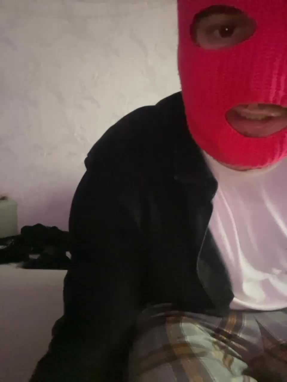 View or download file squirtloli on 2023-10-14 from bongacams