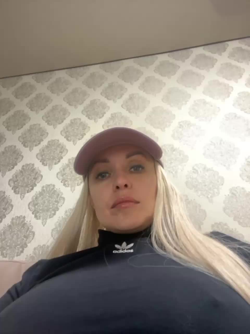 View or download file tinahot on 2023-10-16 from bongacams