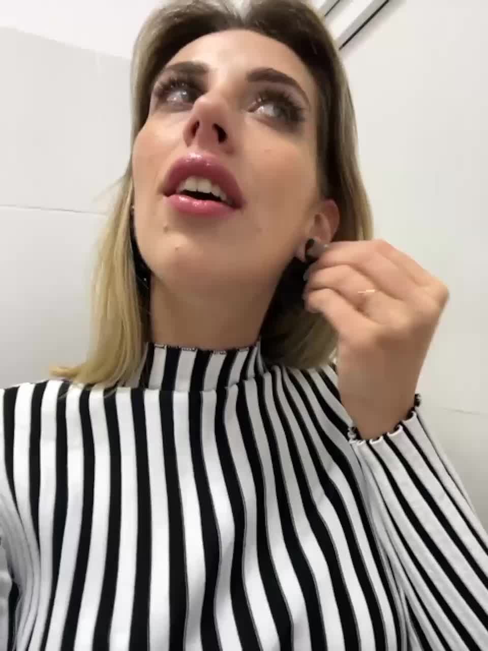 View or download file soulgirl1 on 2023-10-20 from bongacams