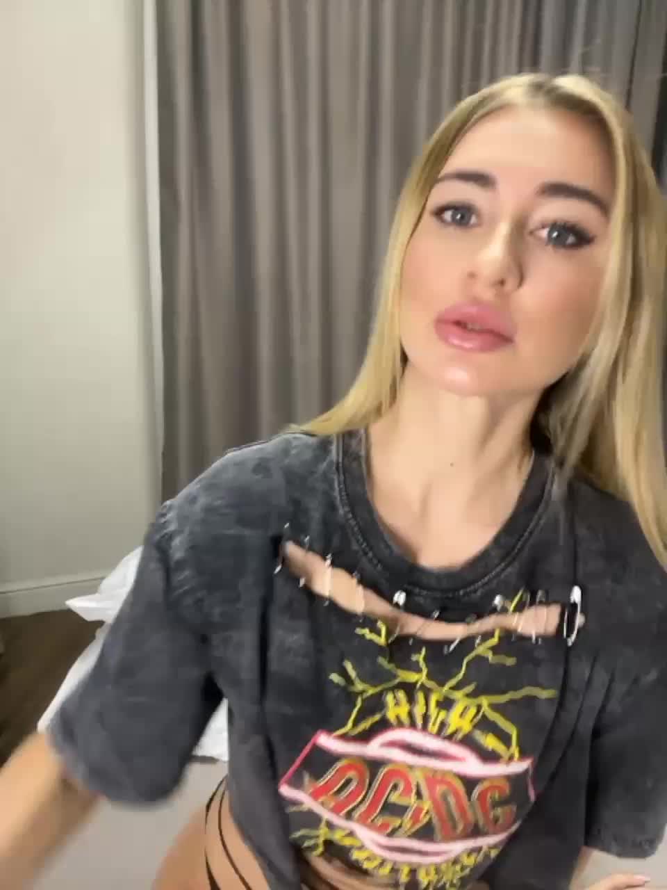 View or download file _cosmickitty_ on 2023-10-23 from bongacams