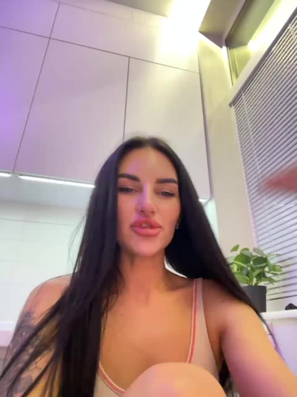View or download file sweetkira25 on 2023-10-23 from bongacams