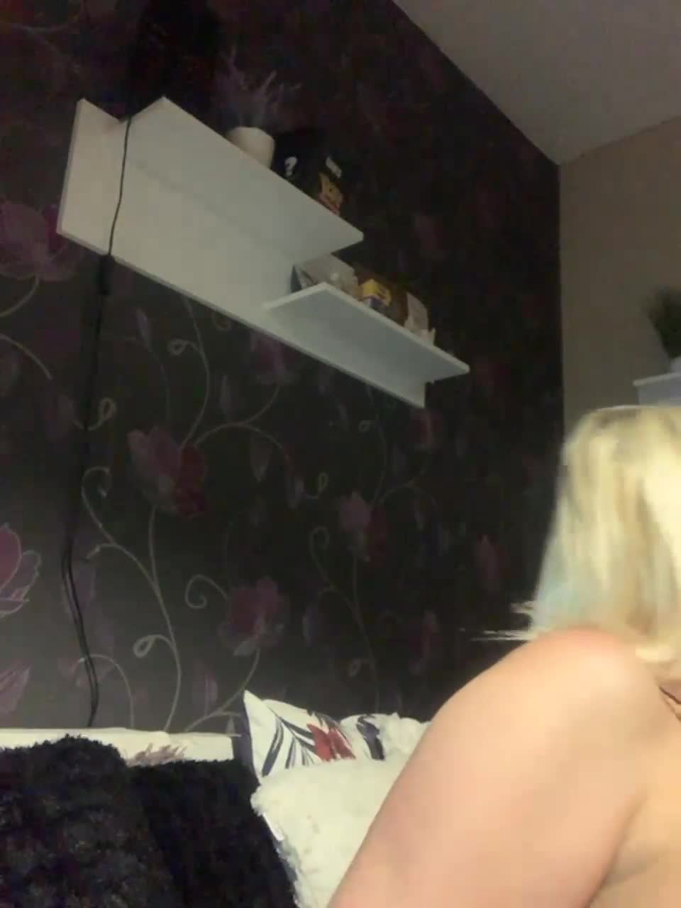View or download file candylil on 2023-10-29 from bongacams