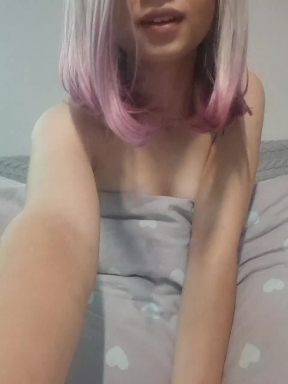 View or download file littleisa18 on 2023-10-31 from bongacams