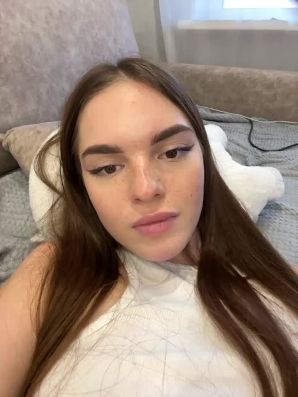 View or download file sofiyaa000 on 2023-10-31 from bongacams