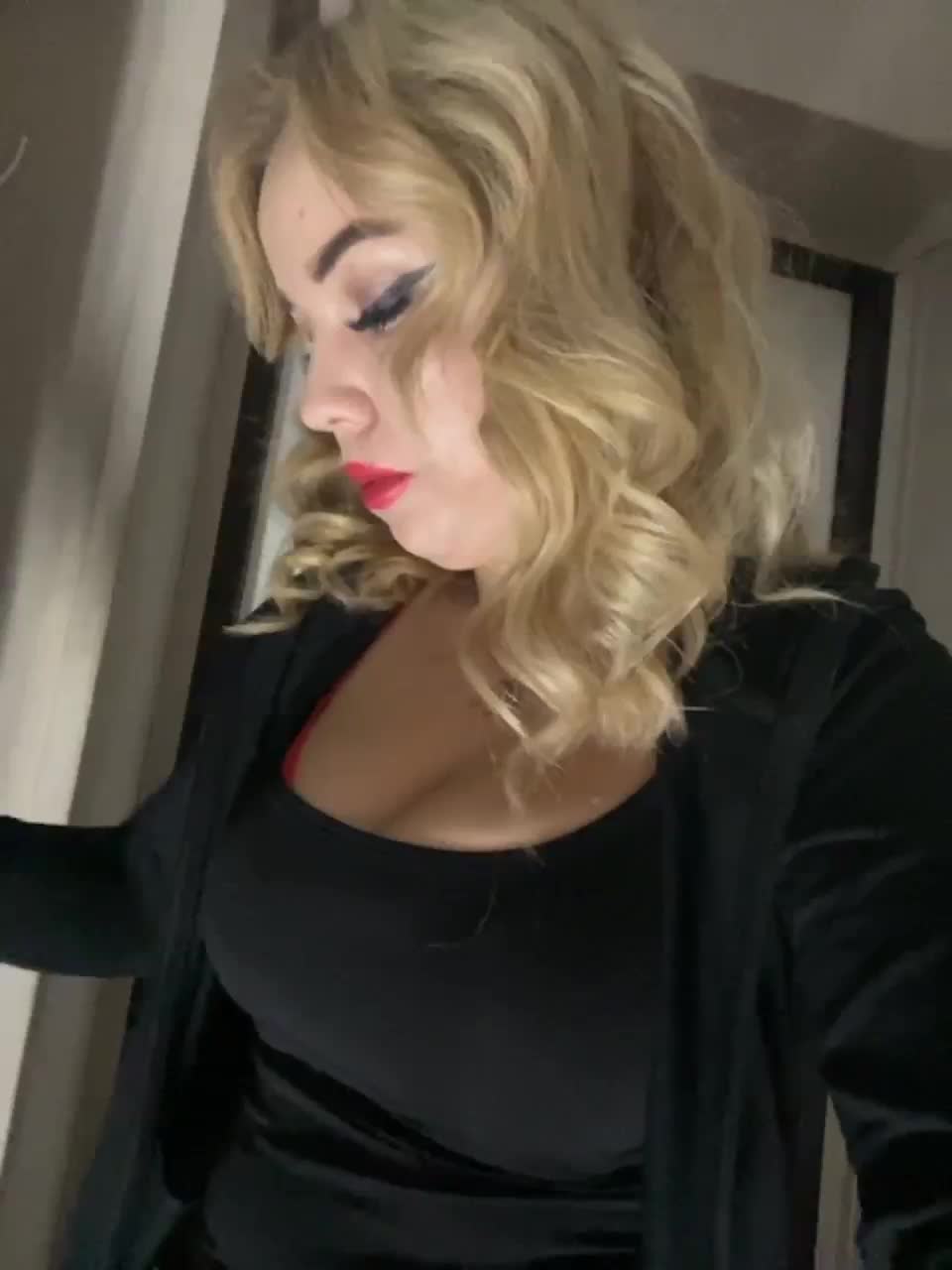 View or download file giayevangeliya on 2023-11-05 from bongacams