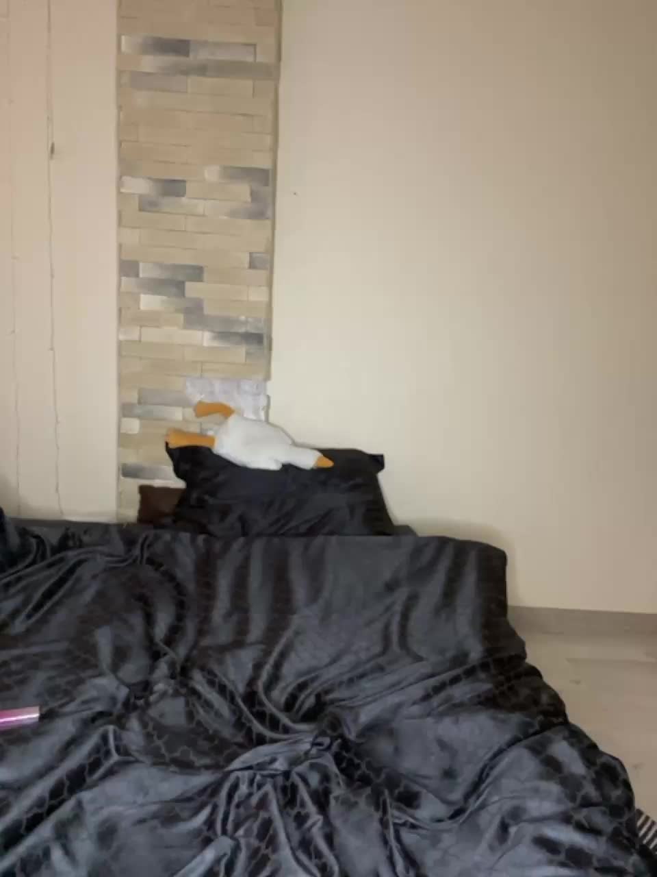 View or download file kyrymi on 2023-11-06 from bongacams