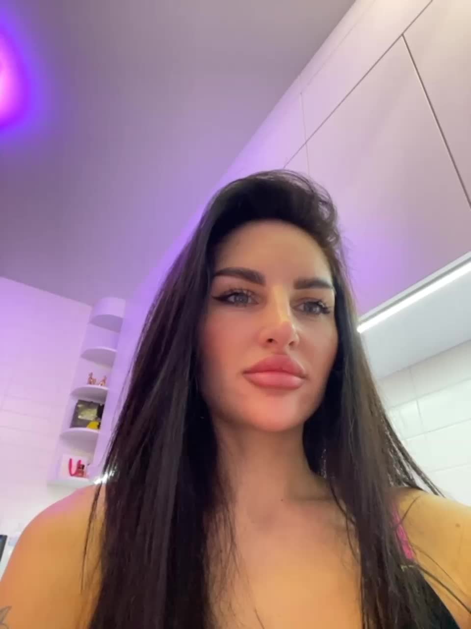 View or download file sweetkira25 on 2023-11-10 from bongacams