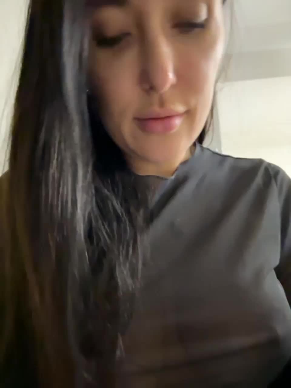 View or download file linahelen on 2023-11-15 from bongacams