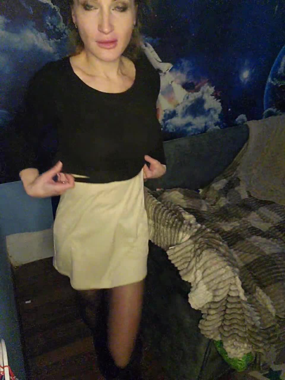 View or download file denisalisa69 on 2023-11-21 from bongacams