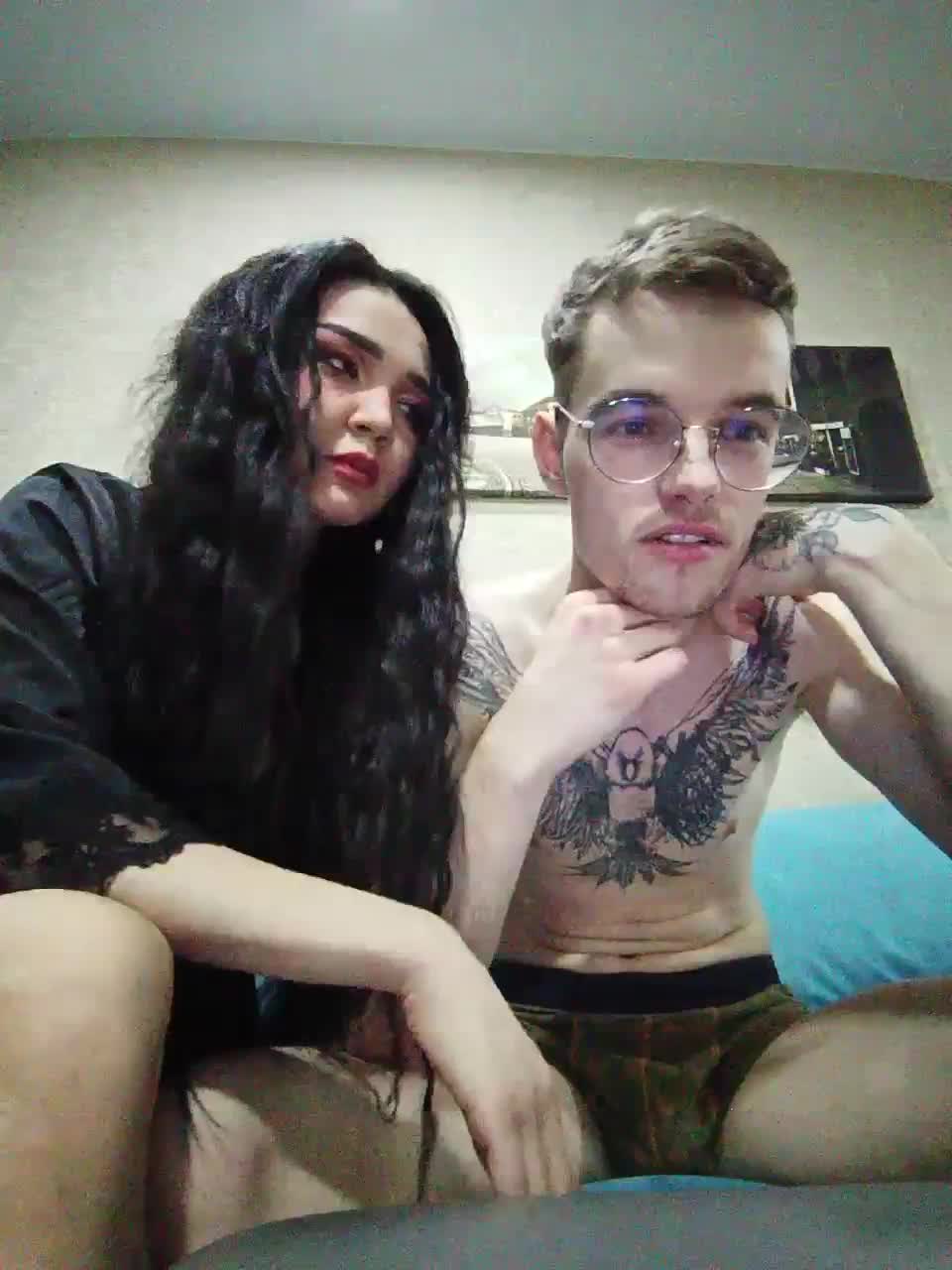 View or download file twofox on 2023-11-21 from bongacams