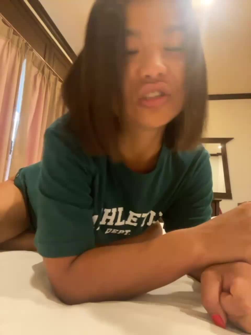 View or download file lili696r on 2023-11-22 from bongacams