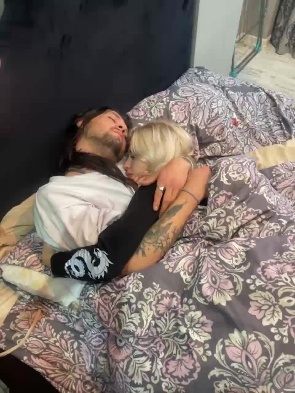 View or download file huancho420 on 2023-11-24 from bongacams