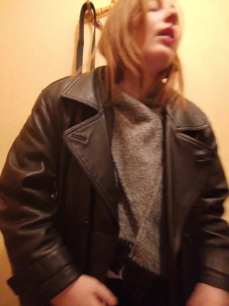 View or download file zlatalata on 2023-11-25 from bongacams