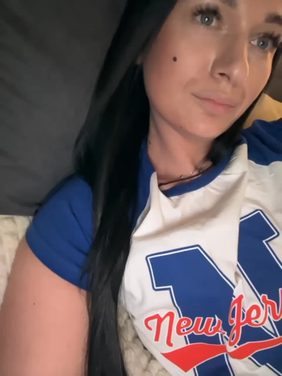 View or download file ukrainian_girl on 2023-11-28 from bongacams