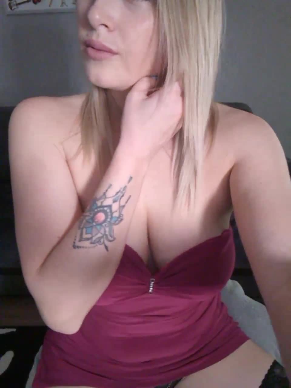 View or download file obirtsd on 2023-11-29 from bongacams