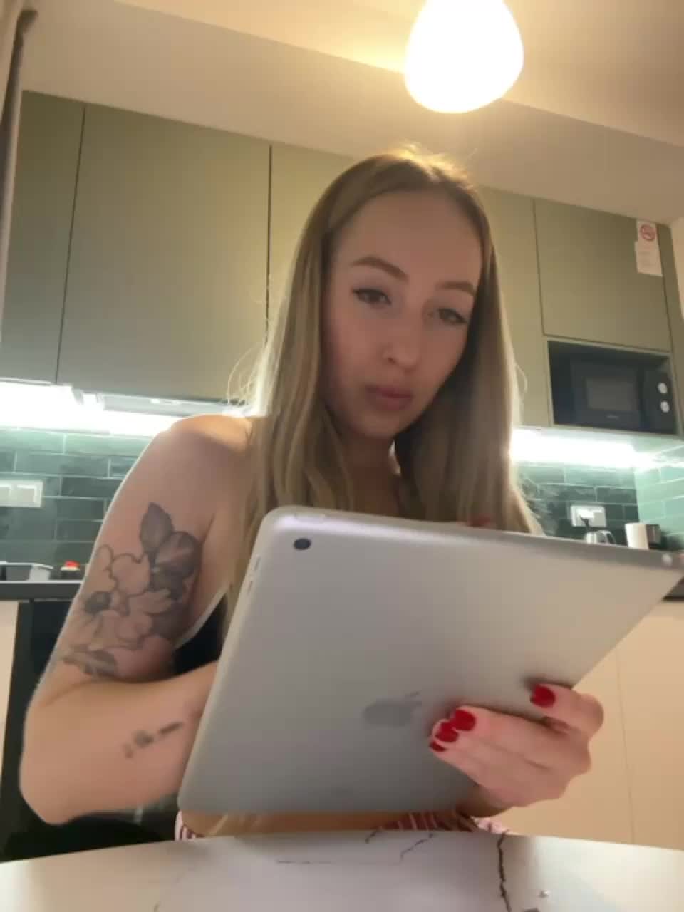 View or download file kirablake on 2023-12-08 from bongacams