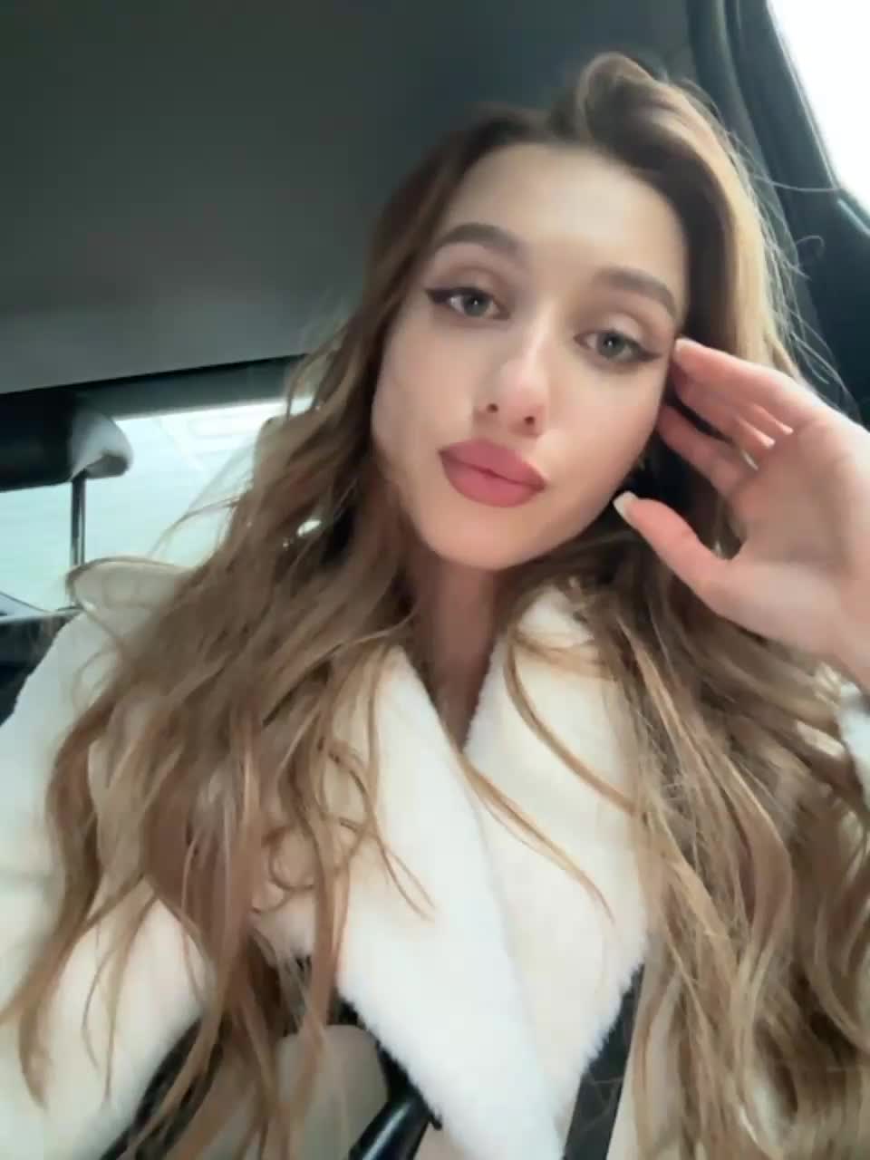 View or download file riamaryia on 2023-12-09 from bongacams