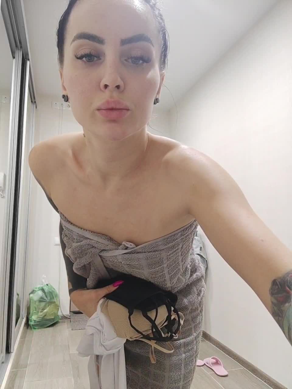 View or download file sexy_girl999 on 2023-12-10 from bongacams