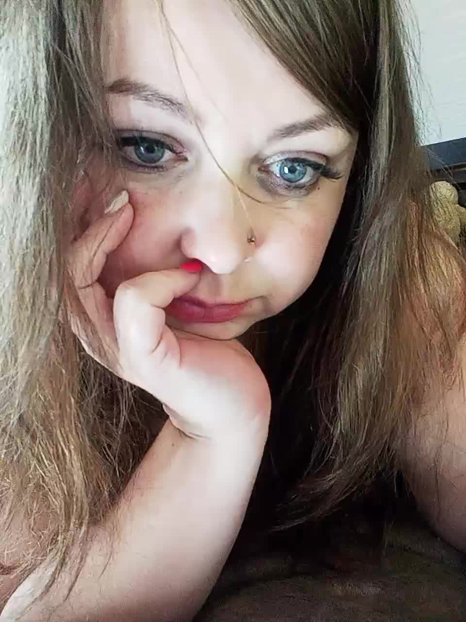 View or download file hairycrotch on 2023-12-11 from bongacams