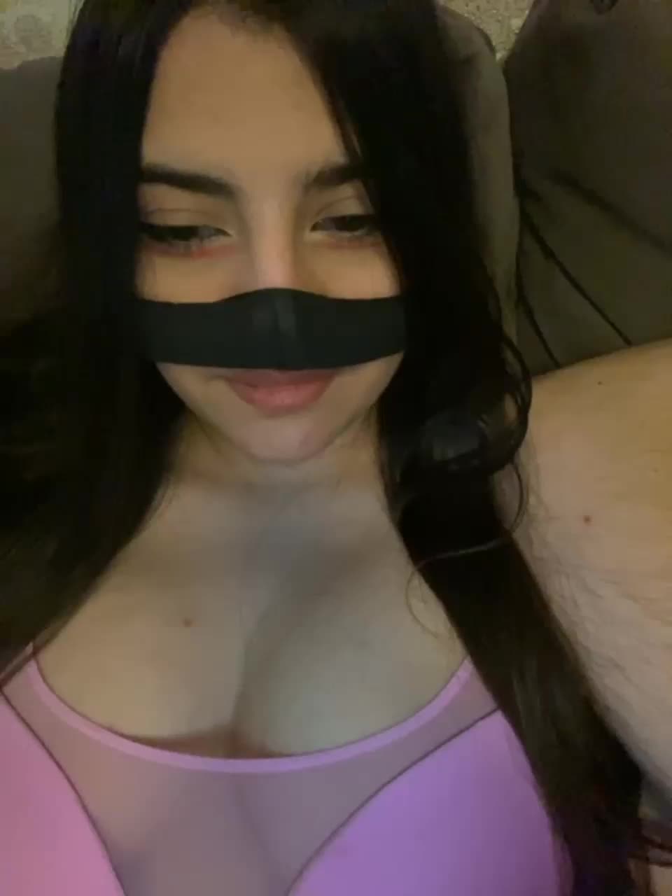 View or download file aloeloea on 2023-12-16 from bongacams