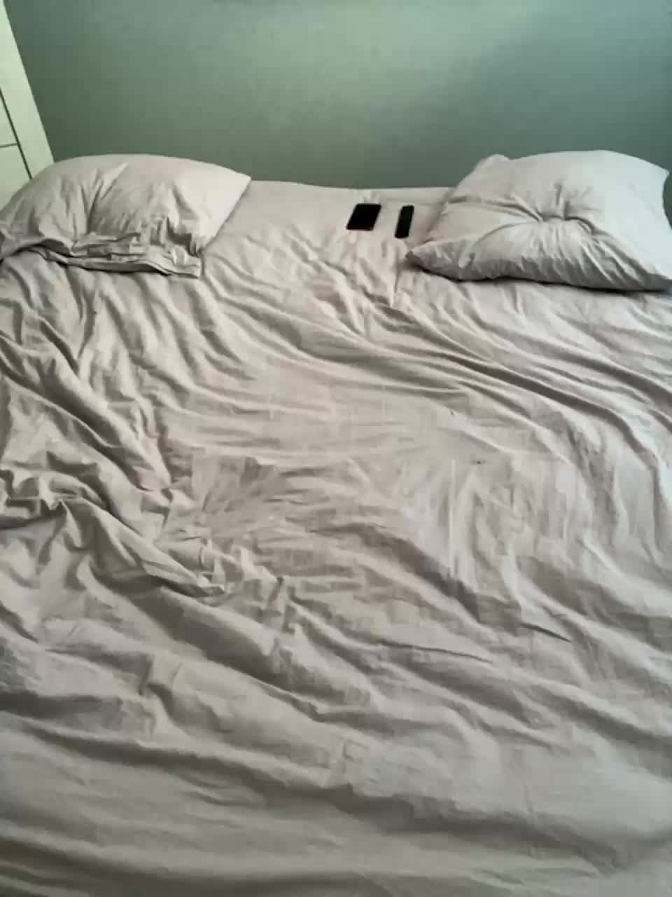 View or download file milaa1998 on 2023-12-16 from bongacams