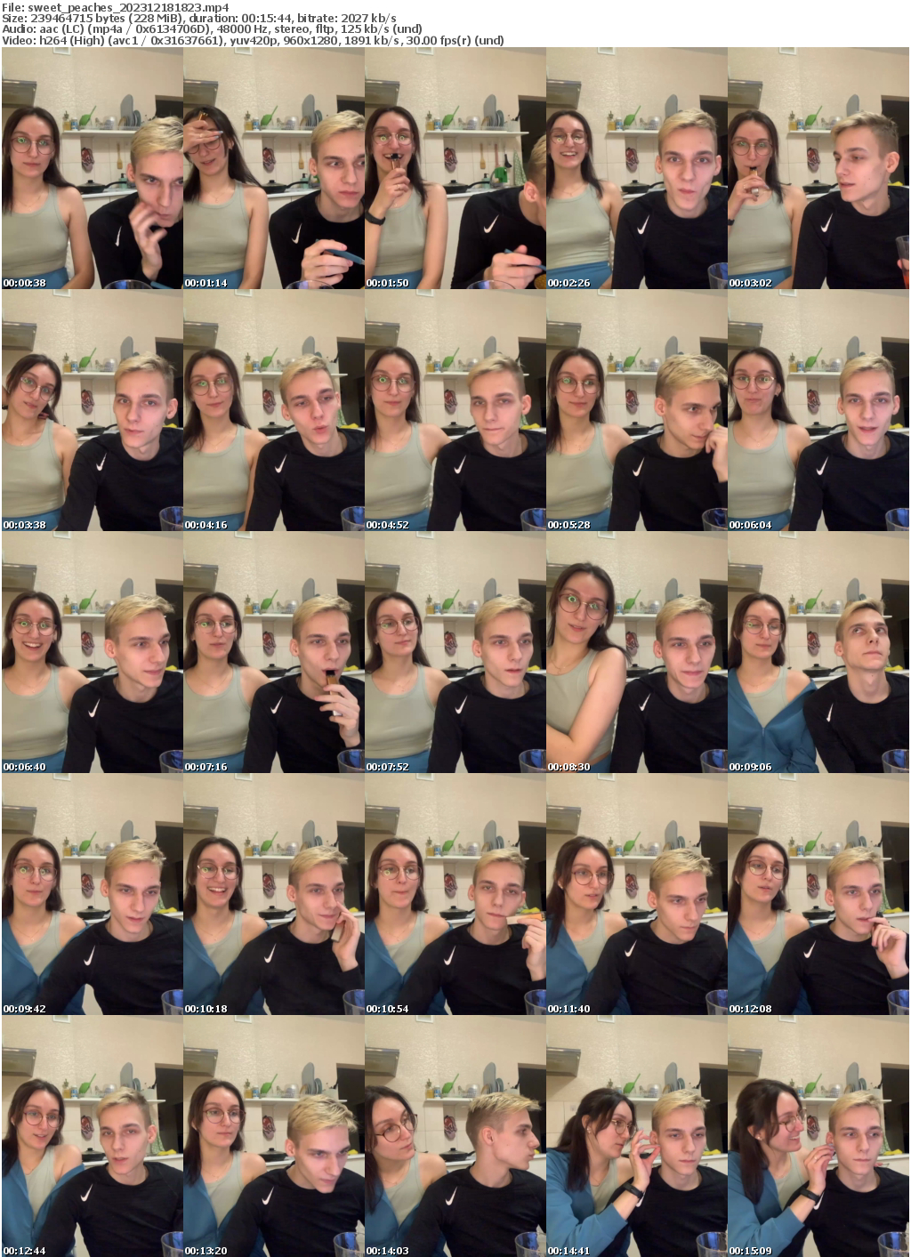 Preview thumb from sweet_peaches on 2023-12-18 @ bongacams