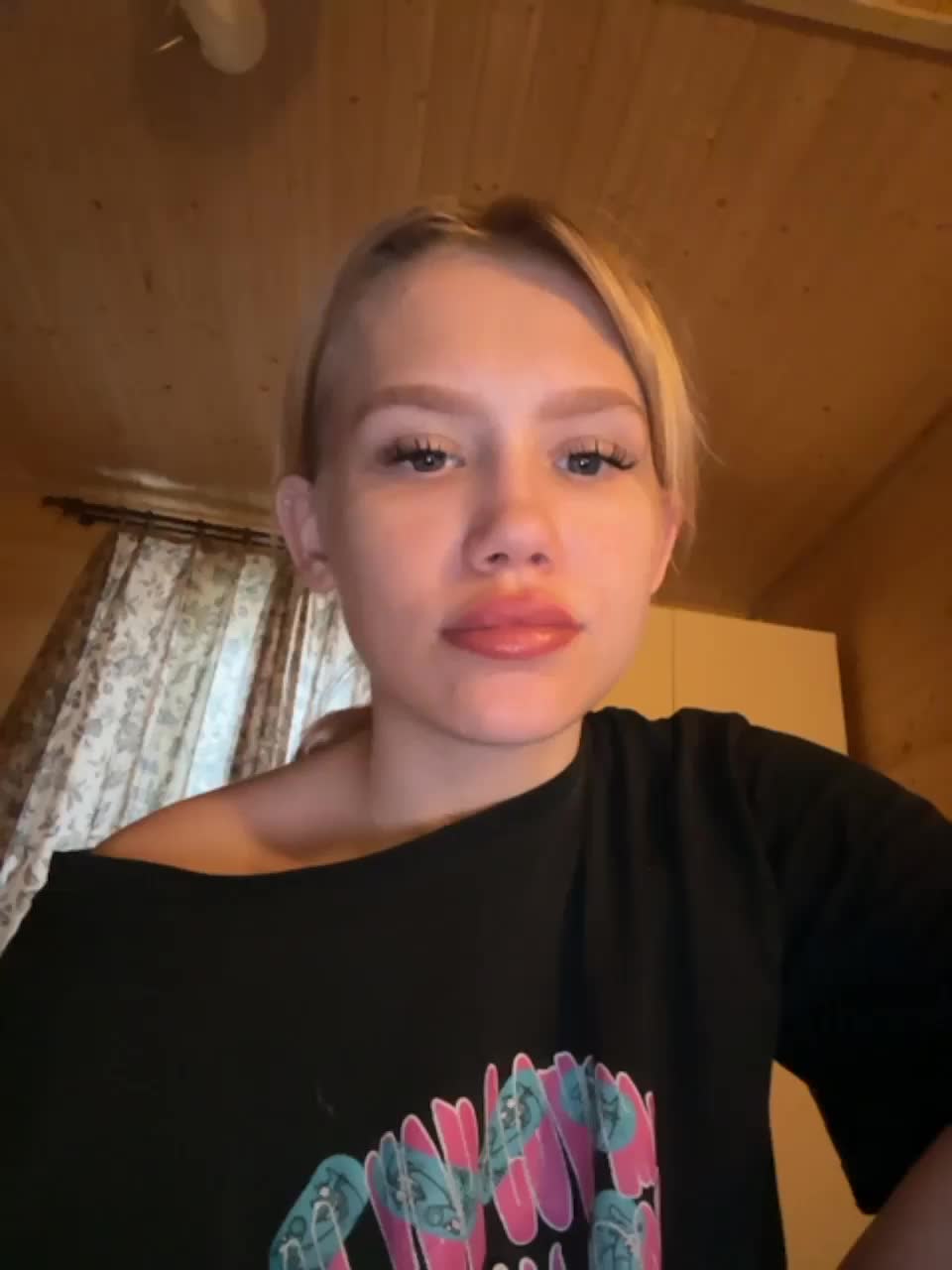 View or download file angelll3 on 2023-12-19 from bongacams