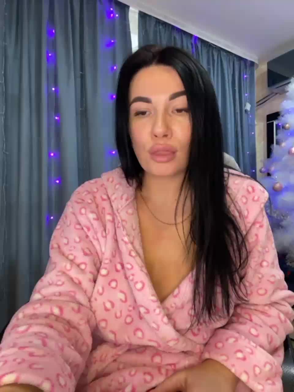 View or download file behardxxx on 2023-12-24 from bongacams