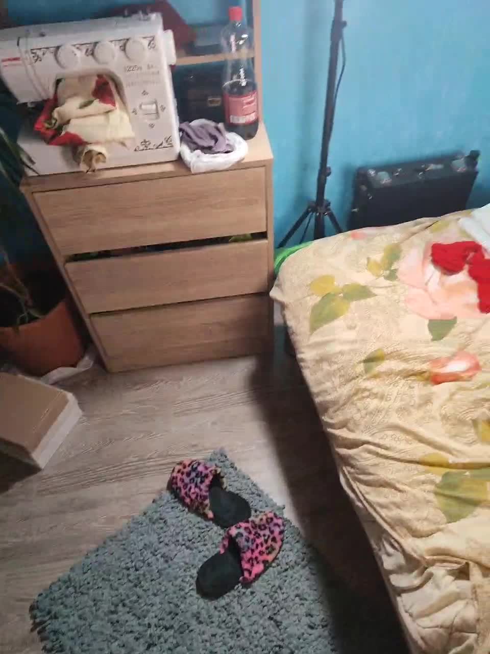 View or download file mat_olsen on 2023-12-24 from bongacams