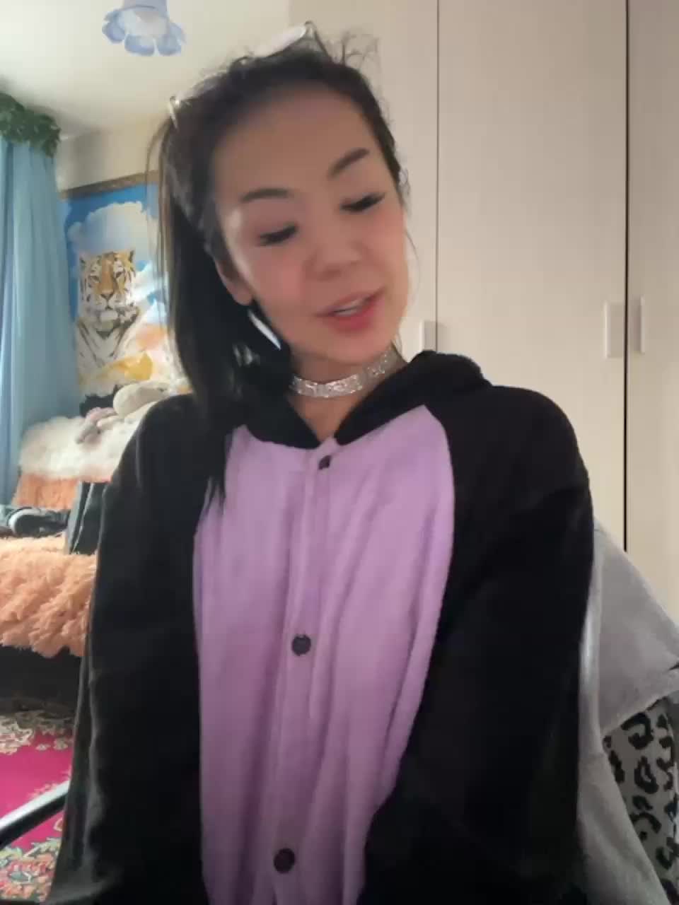 View or download file maliata on 2023-12-25 from bongacams