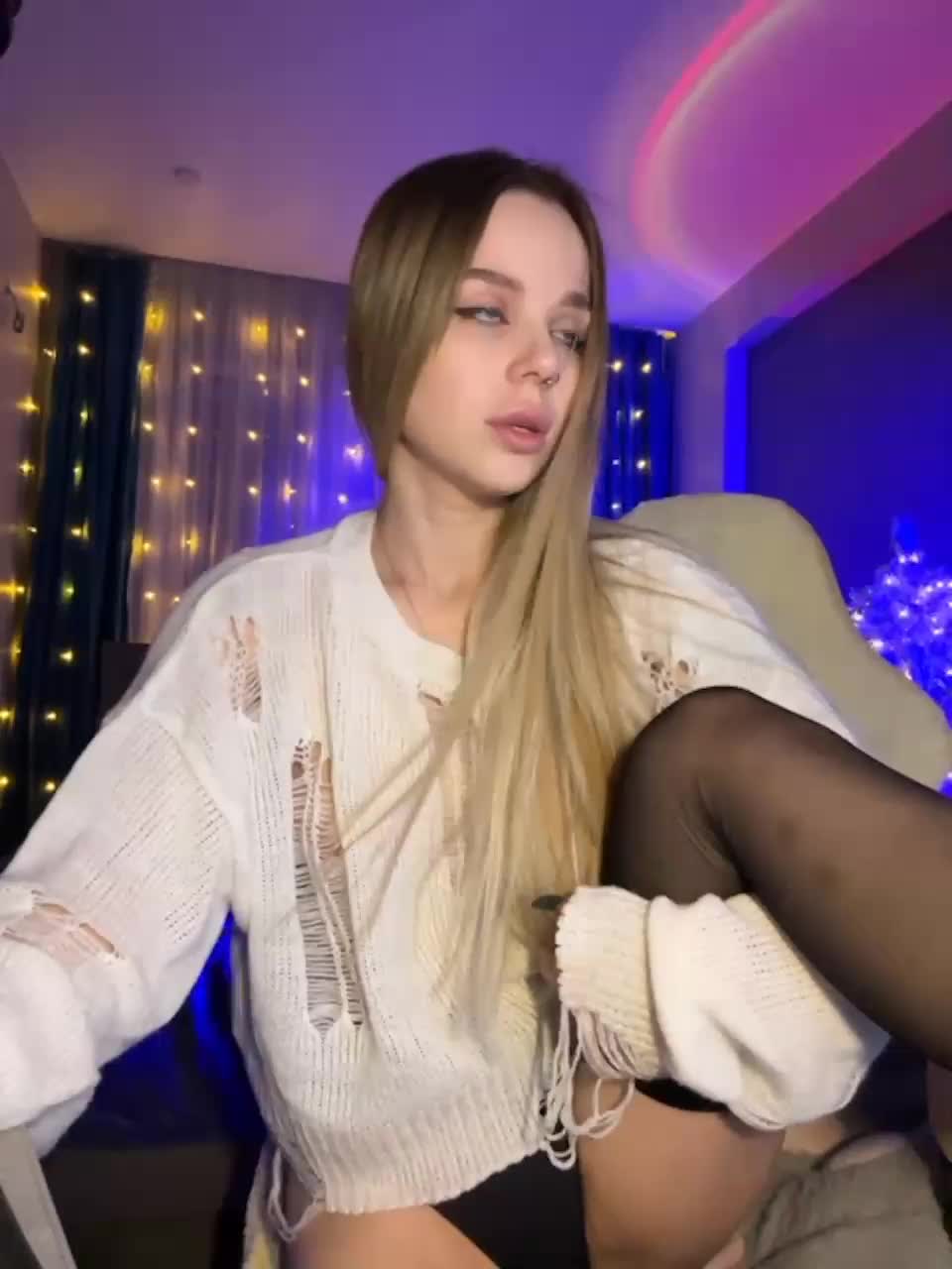 View or download file mininika on 2023-12-25 from bongacams