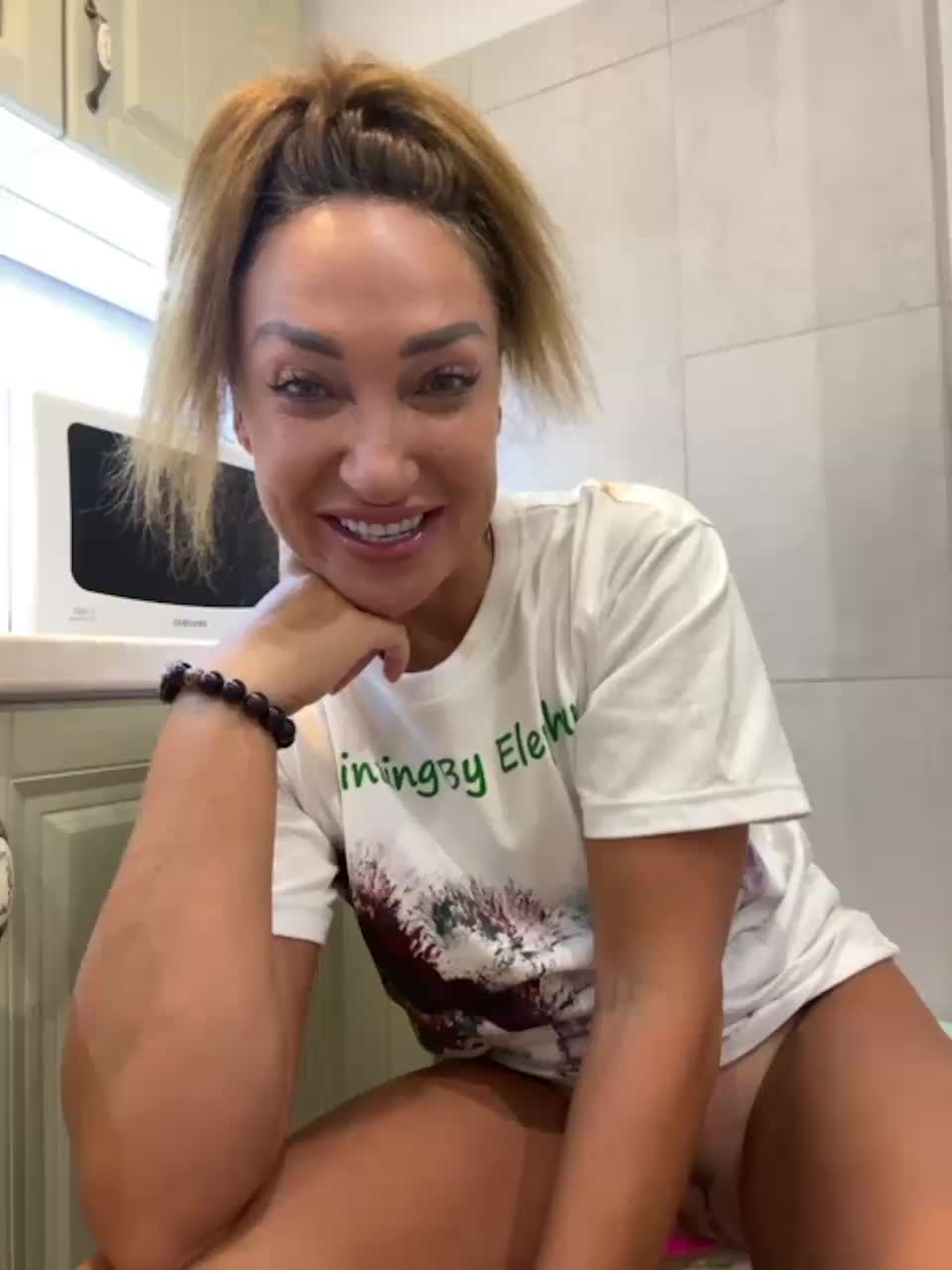 View or download file stella888 on 2023-12-25 from bongacams