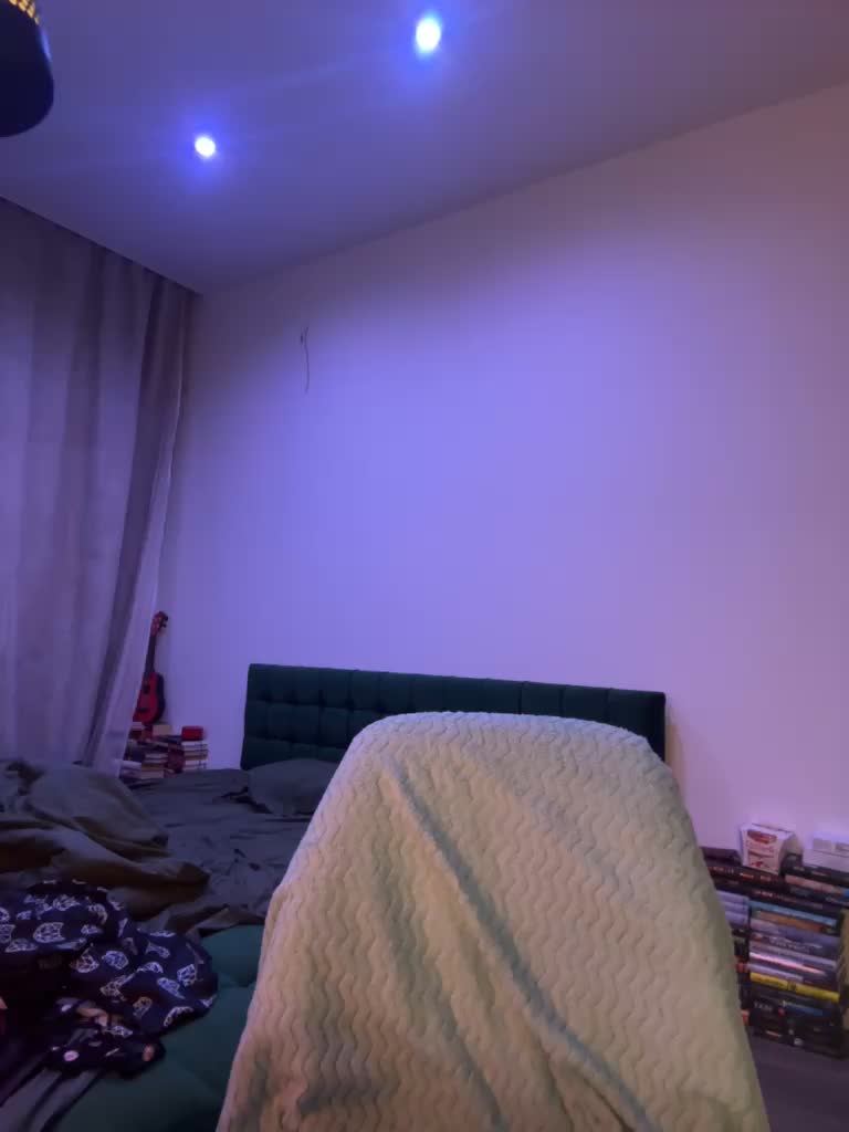 View or download file emili1_ on 2023-12-26 from bongacams