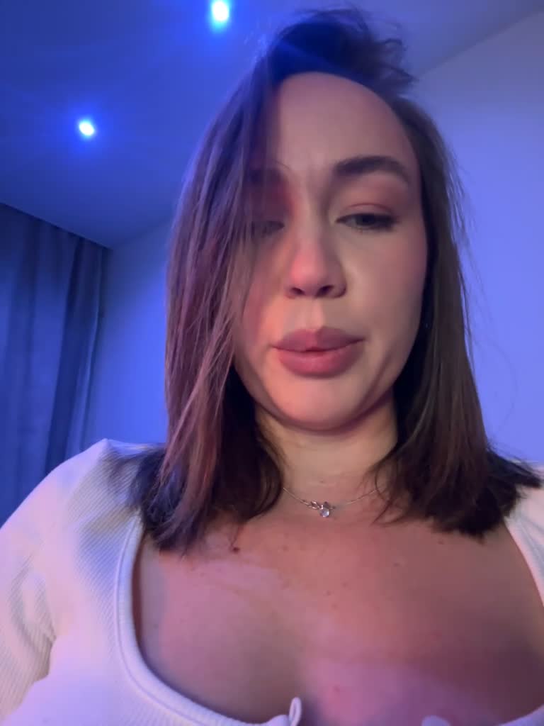 View or download file emili1_ on 2023-12-26 from bongacams