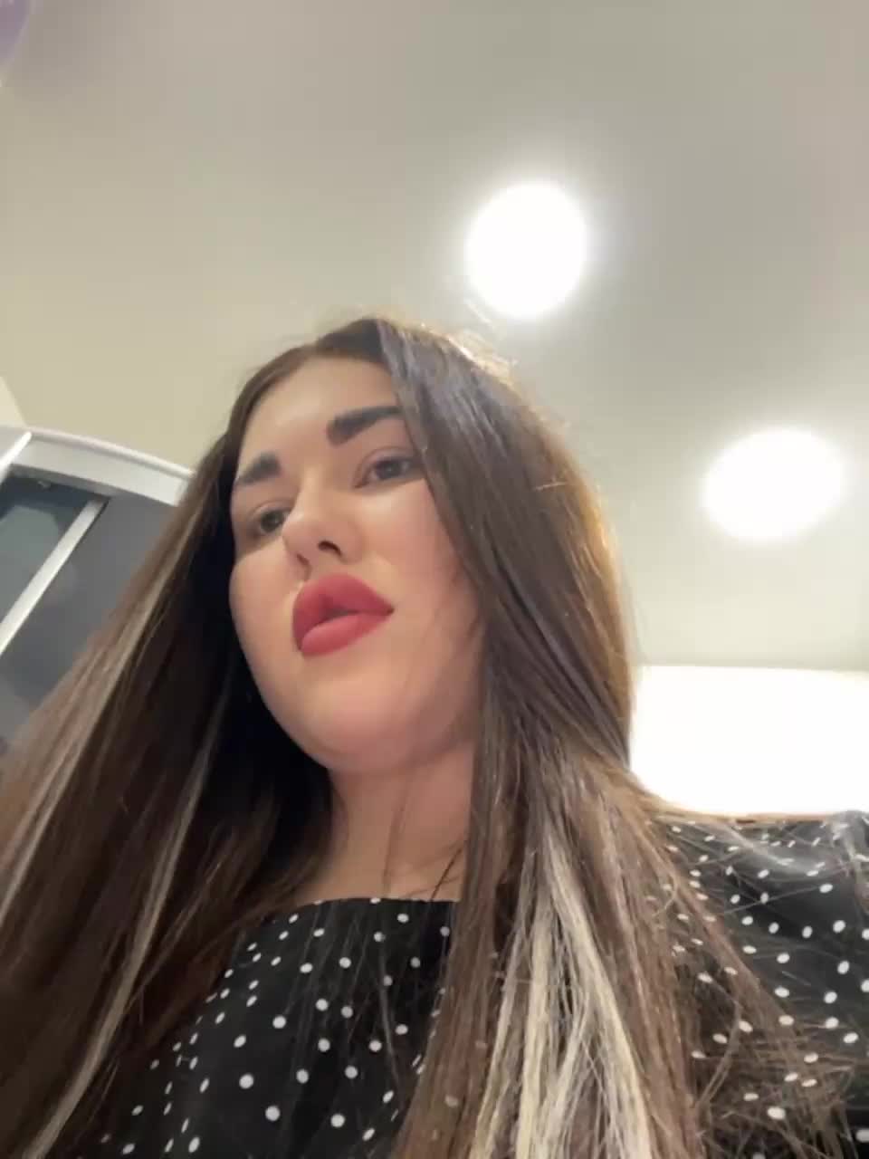 View or download file katemiddleton on 2024-01-03 from bongacams