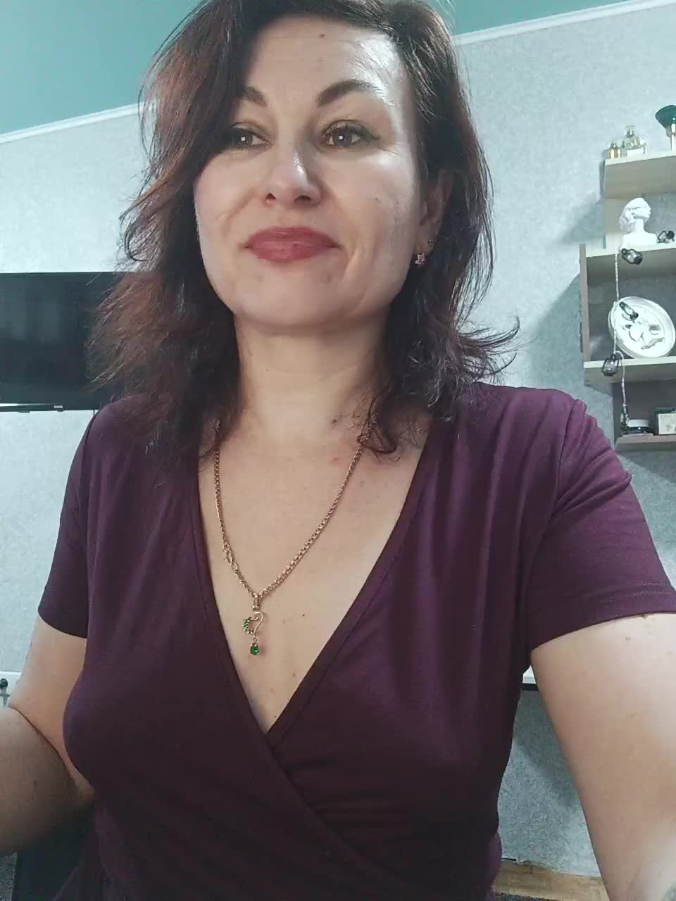 View or download file elenadroseraa on 2024-01-04 from bongacams