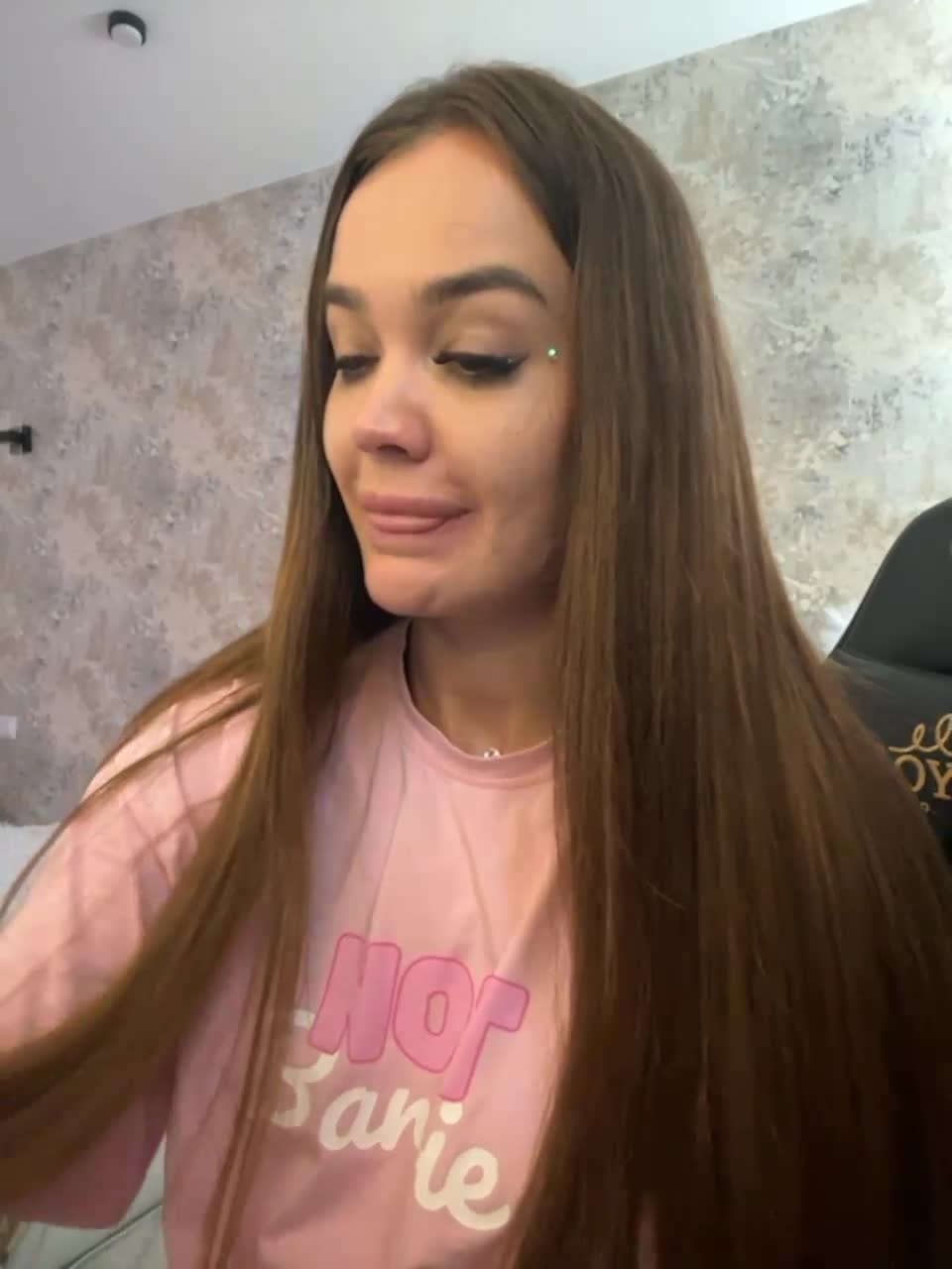 View or download file jasmin_li on 2024-01-07 from bongacams