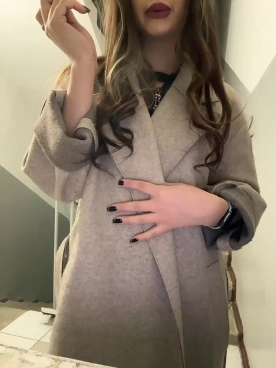 View or download file alliina_leee on 2024-01-08 from bongacams