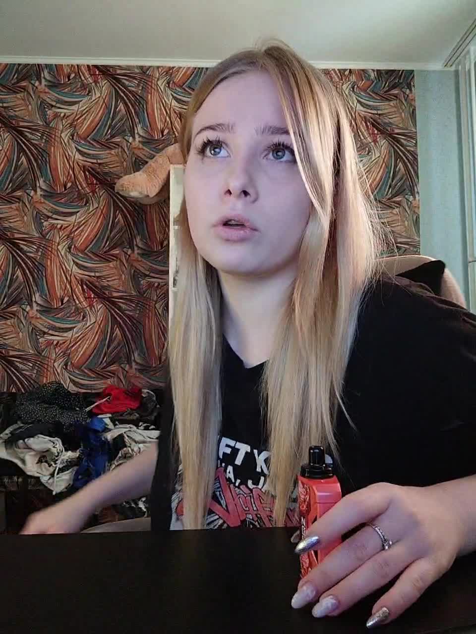 View or download file sofyvon on 2024-01-09 from bongacams