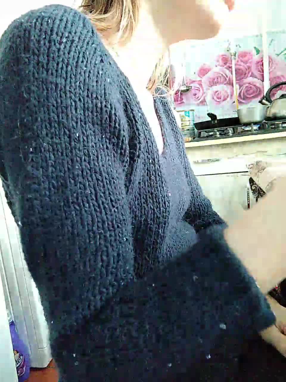 View or download file alenushka888 on 2024-01-14 from bongacams