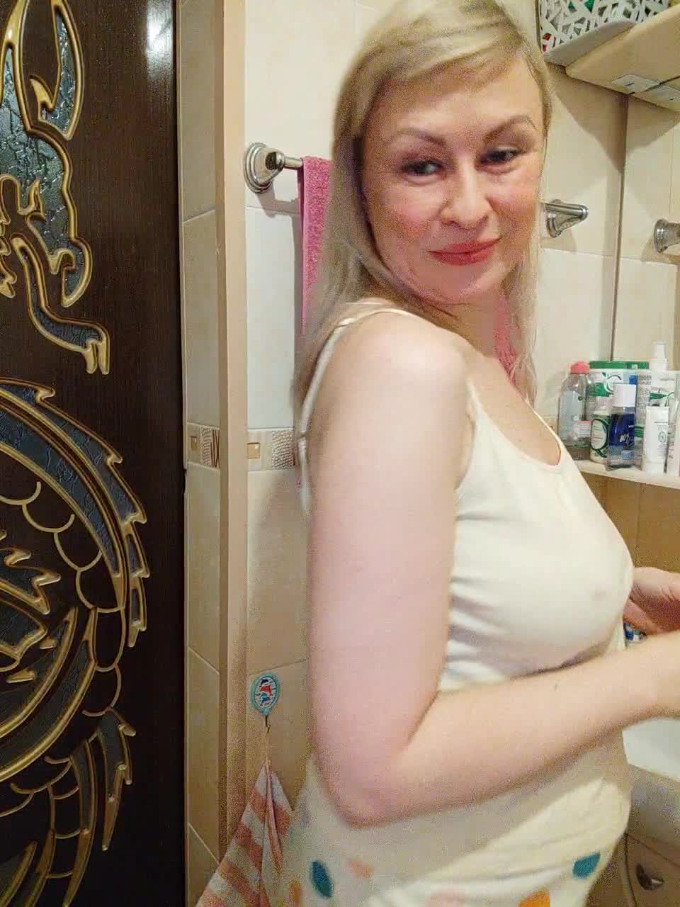 View or download file terrirose on 2024-01-14 from bongacams