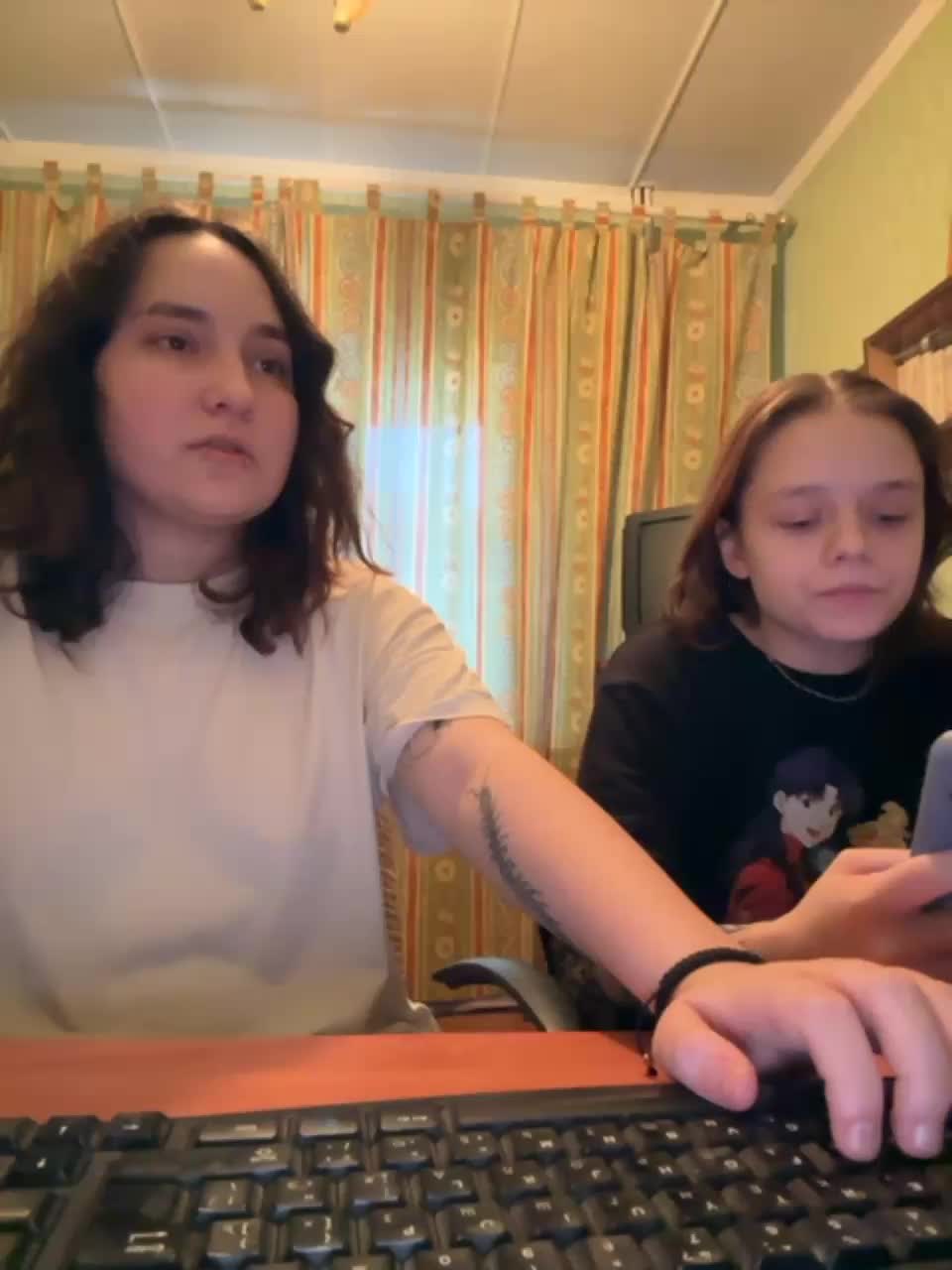 View or download file natali_palaaament on 2024-01-15 from bongacams