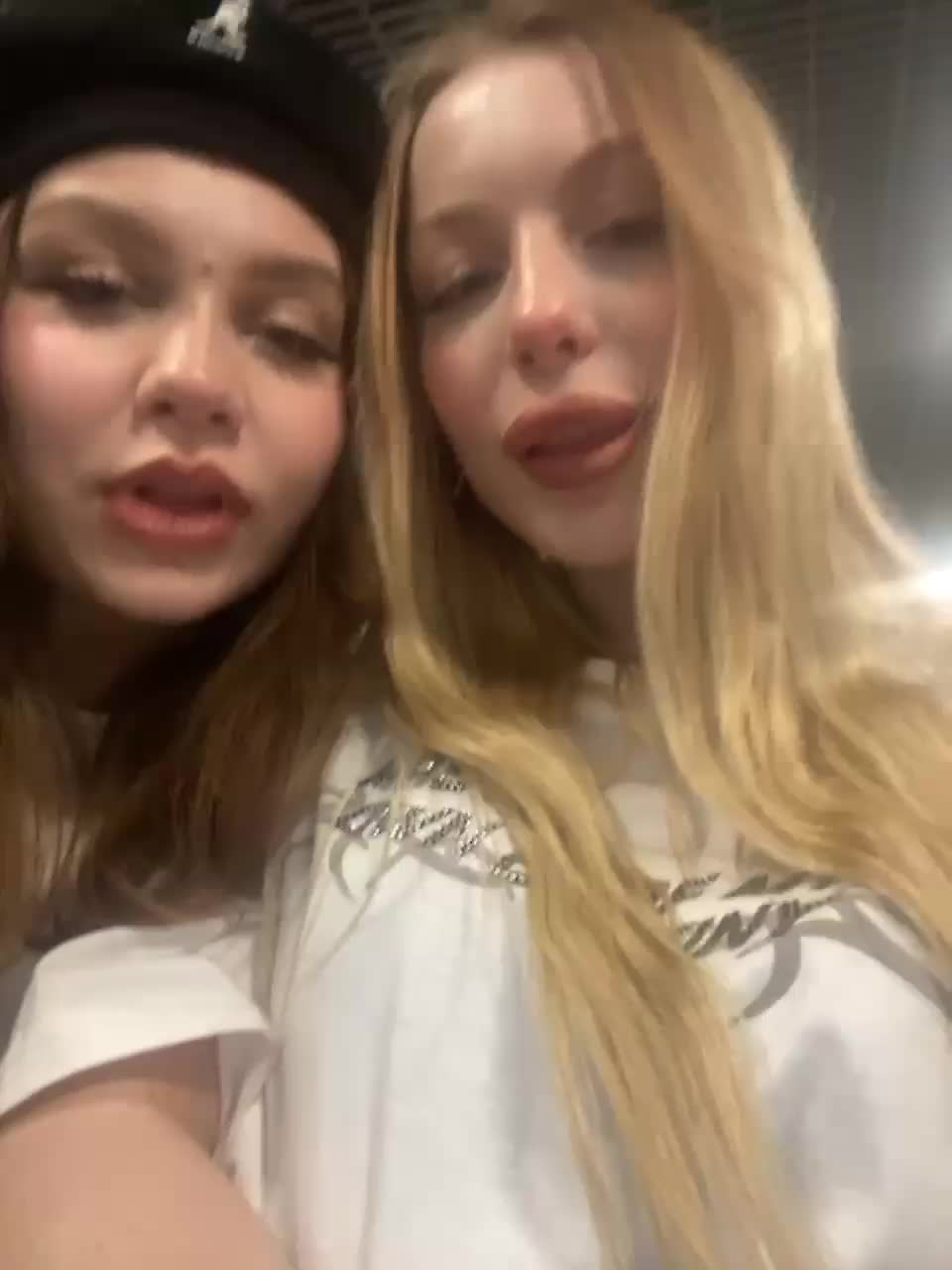 View or download file cutiemolly on 2024-01-16 from bongacams