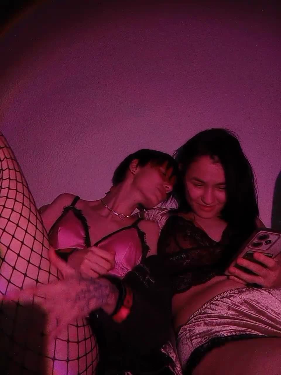 View or download file lesbian2girl on 2024-01-16 from bongacams