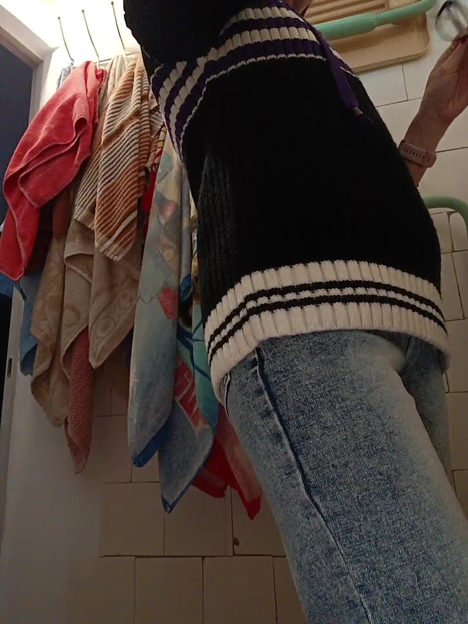 View or download file alenushka888 on 2024-01-17 from bongacams