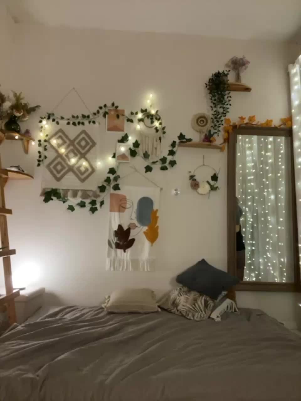 View or download file crazyanna9 on 2024-01-17 from bongacams