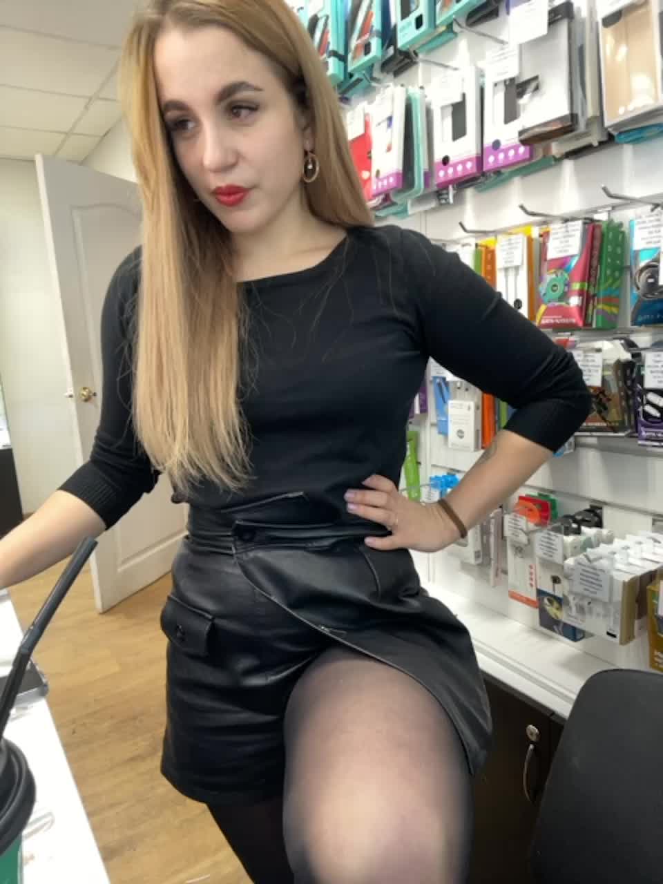 View or download file markkizaa on 2024-01-17 from bongacams