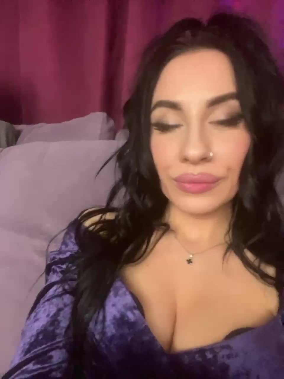 View or download file missjasmine07 on 2024-01-17 from bongacams